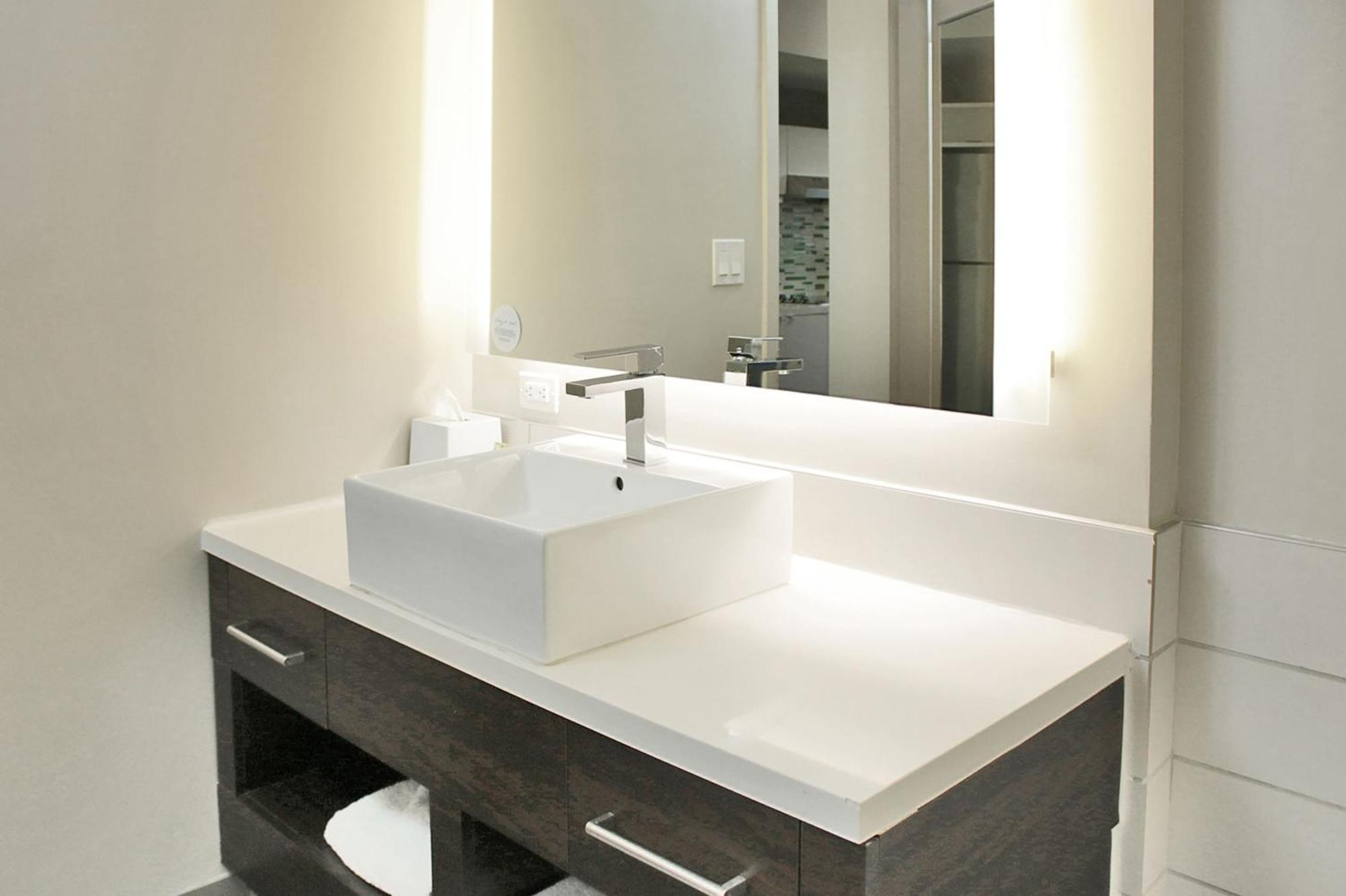 Element Miami Doral Hotel Sweetwater Exterior photo