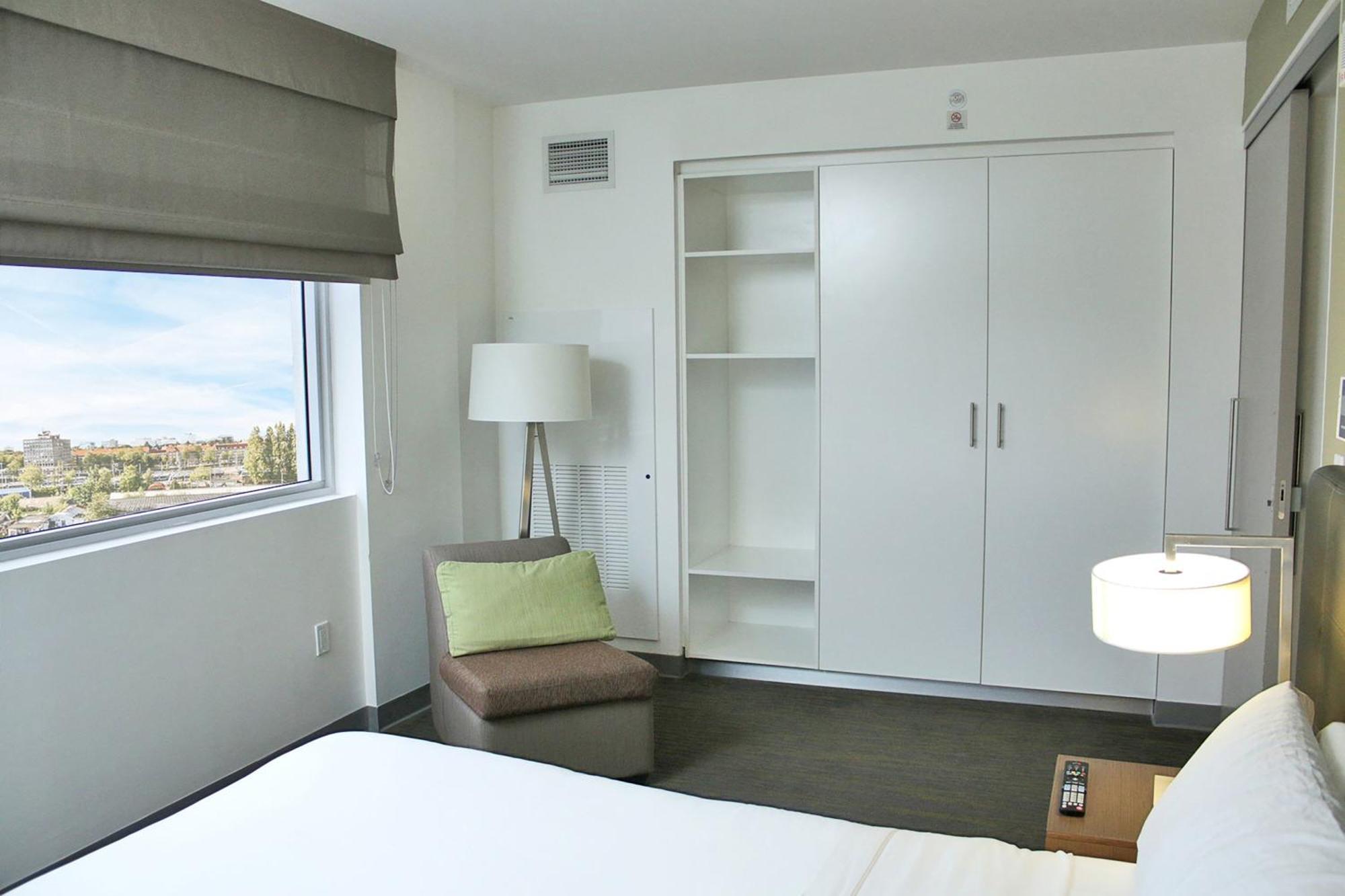 Element Miami Doral Hotel Sweetwater Exterior photo