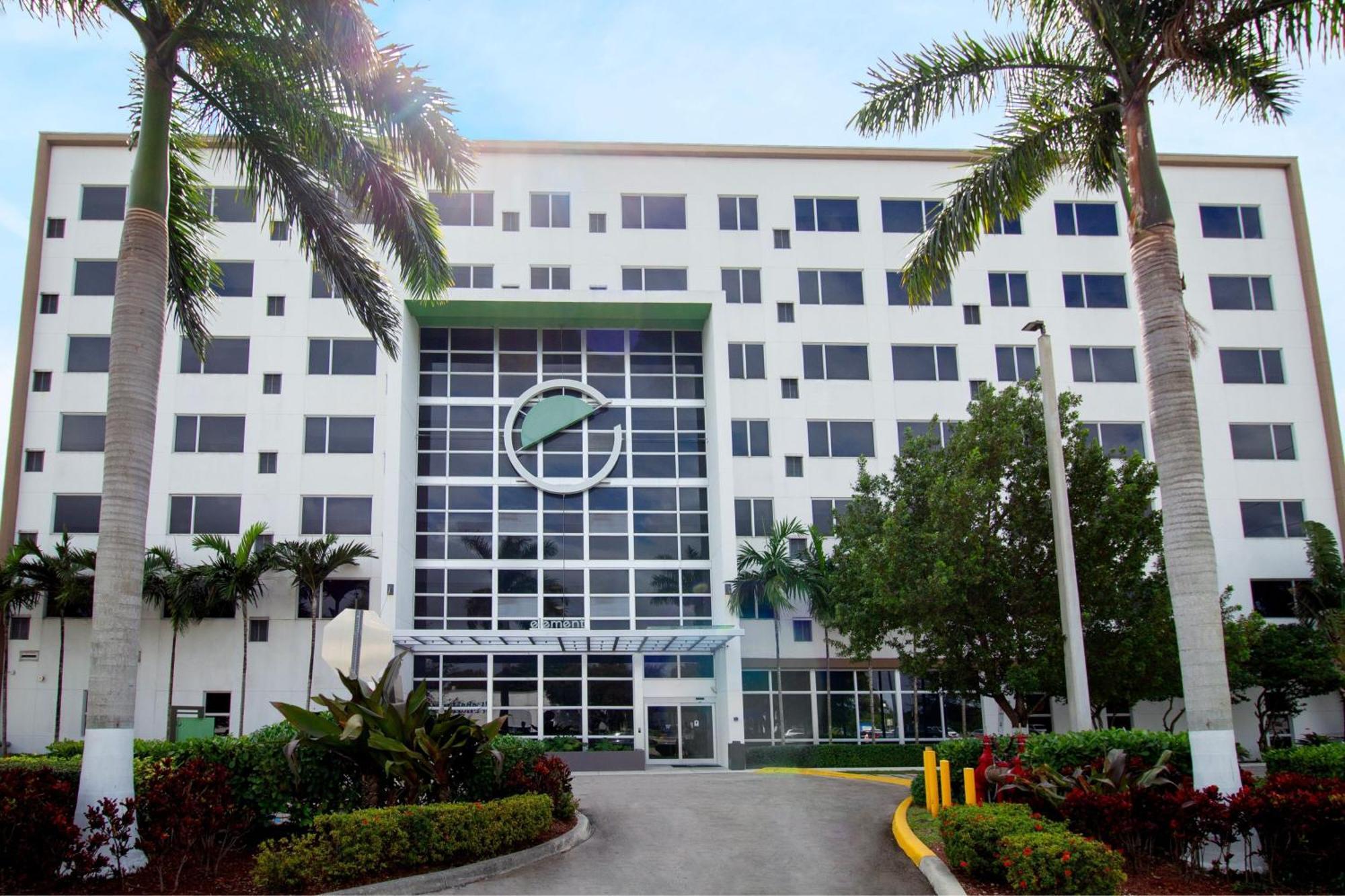 Element Miami Doral Hotel Sweetwater Exterior photo