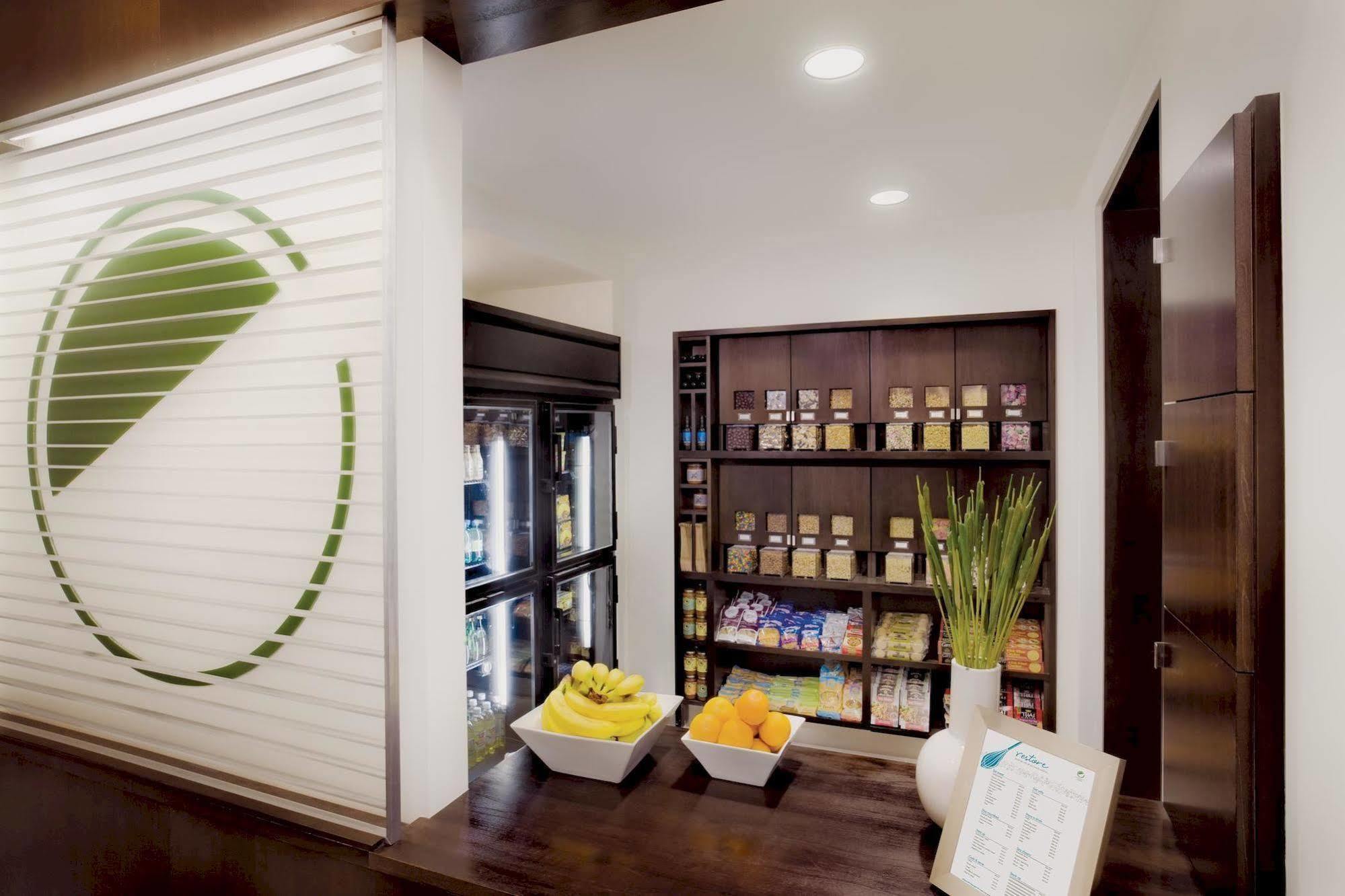 Element Miami Doral Hotel Sweetwater Exterior photo